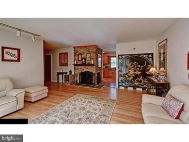 1153 Mcclain Dr, Vineland, NJ 08361 - photo 4