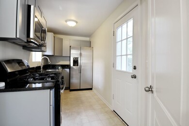 309 Locust St, Lake In the Hills, IL 60156 - photo 6