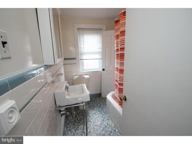 4706 Almond St unit 8, Philadelphia, PA 19137 - photo 7