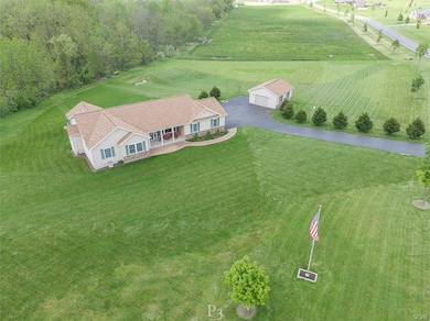 3325 Foxtail Ln, Danielsville, PA 18038 - photo 2