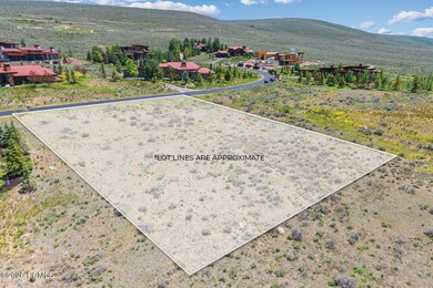 4_Lot-Lines_1800x1200_4243256