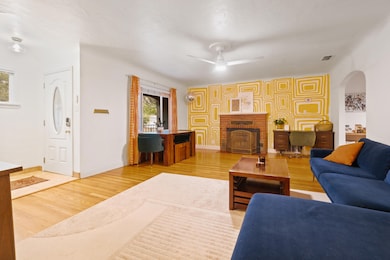 2056 Canal Dr, Redding, CA 96001 - photo 6