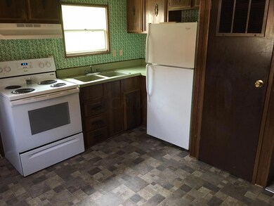 716 Kitchen 2