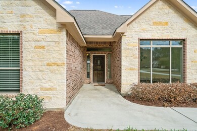 18029 Laurelee Ln, Conroe, TX 77302 - photo 2