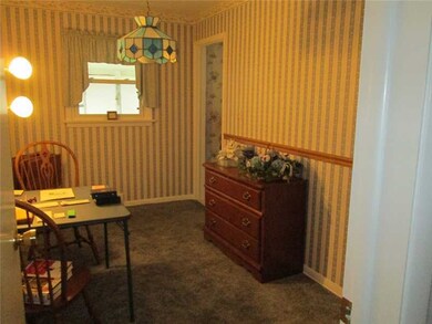 423 Zephyr Ave, Erie, PA 16505 - photo 7