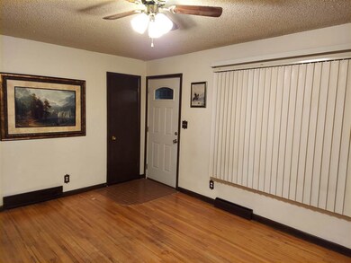 1290 Scott Ave, Waterloo, IA 50701 - photo 6