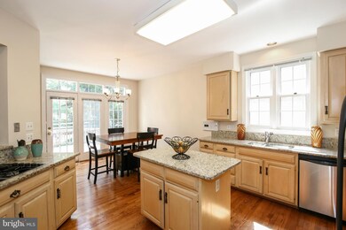8117 Autumn Gate Ln, Bethesda, MD 20817 - photo 5