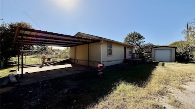 113 Adolphus Ave, Lake Dallas, TX 75065 - photo 2