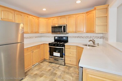 210 Cliffwood Dr, Neptune, NJ 07753 - photo 4