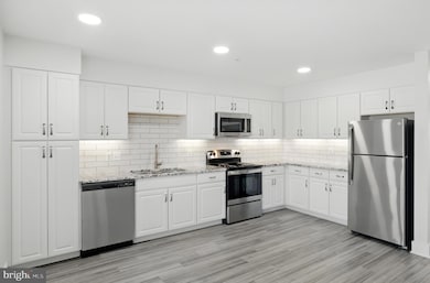 19510 Village Walk unit 2-205, Montgomery Village, MD 20886 - photo 5