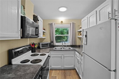 35 Campbell St, West Warwick, RI 02893 - photo 7