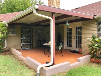 12213 Camelot Dr, Oklahoma City, OK 73120 - photo 7