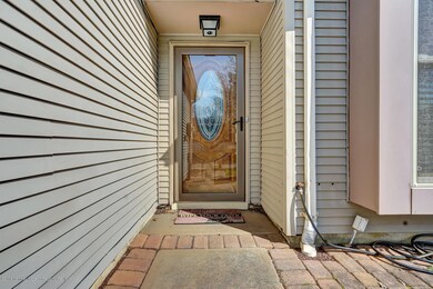 15 Longbrook Ln Freehold NJ-large-007-8-