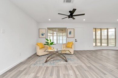 1713 Ridgewood St, Alvin, TX 77511 - photo 6