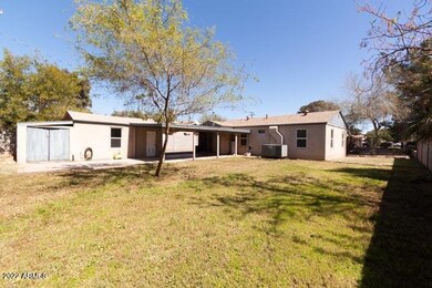 3136 N 22nd St (2 of 12)