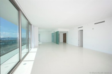 LIVING & DINING ROOM