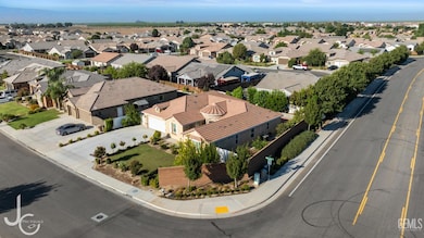 7303 Whiskey Creek Dr, Bakersfield, CA 93311 - photo 4