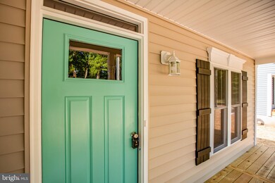 16 Latane Dr, Colonial Beach, VA 22443 - photo 2