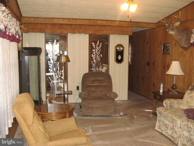 498 Chris Dr, Leola, PA 17540 - photo 4