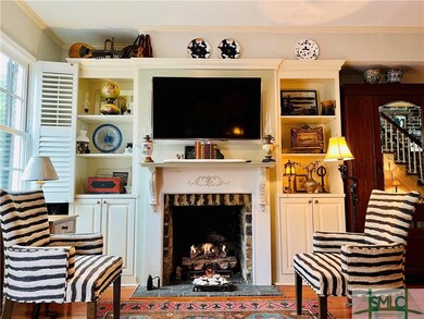 517 E Perry St, Savannah, GA 31401 - photo 3