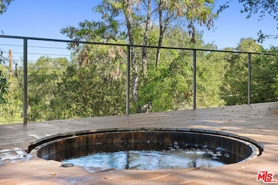 21273 Entrada Rd, Topanga, CA 90290 - photo 7