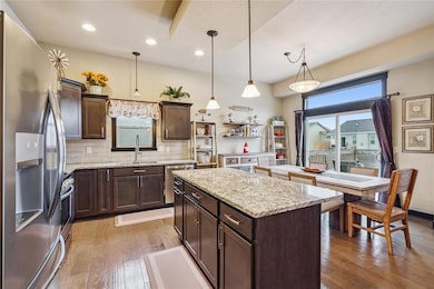 9772 Alderwood Dr, West Des Moines, IA 50266 - photo 6