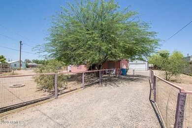 05 - Gravel Drive Way
