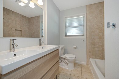 4605 Verdome Ln, Houston, TX 77092 - photo 6