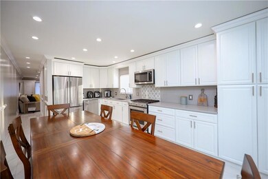 131 Jefferson St, Staten Island, NY 10304 - photo 7