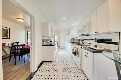 2918 Lyon St, San Francisco, CA 94123 - photo 7