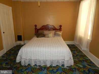 260 Yost Ave, Spring City, PA 19475 - photo 6