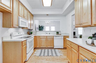 12418 Morgans Glen Cir, Glen Allen, VA 23059 - photo 2