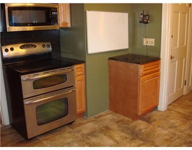 8 City View Pkwy, Johnston, RI 02919 - photo 3