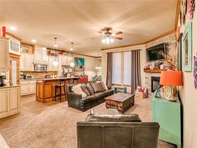 1100 Antler Ridge, Tuttle, OK 73089 - photo 2