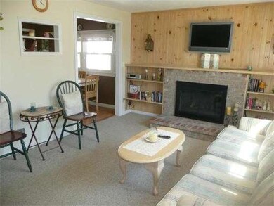 8 Kennedy Rd, Woburn, MA 01801 - photo 7