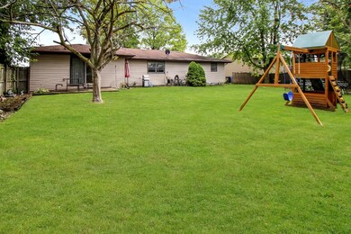 9316 Buchanan St, Crown Point, IN 46307 - photo 4