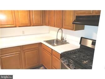 18 Nathan Hale Ct, Newark, DE 19711 - photo 2