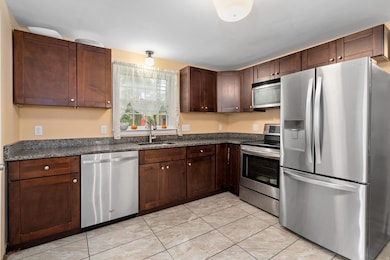 100 Farm St, Bellingham, MA 02019 - photo 5