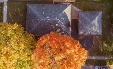 4496 Okell Rd, Columbus, OH 43224 - photo 6