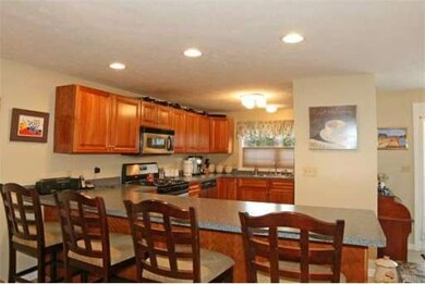 221 Bridle Cross Rd, Fitchburg, MA 01420 - photo 4