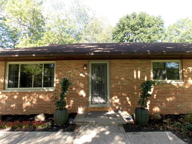 1112 Beechview Dr S, Worthington, OH 43085 - photo 3