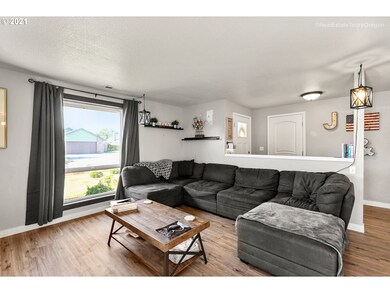 590 SE 7th Place, Canby, OR 97013 - photo 6