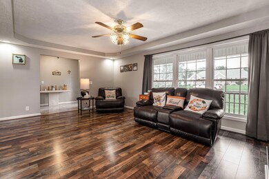 338 Kingswood Drive-23