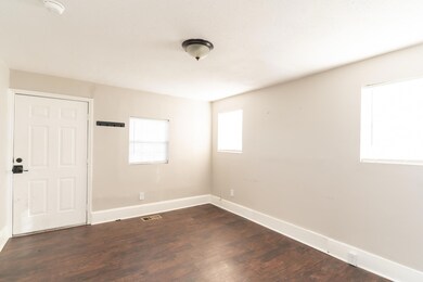 2126 Cleveland Ave, Chattanooga, TN 37404 - photo 4