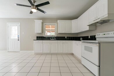 821 Glenda Dr, Bedford, TX 76022 - photo 5