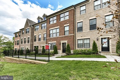 6156 Carey Park Ln, Falls Church, VA 22041 - photo 2