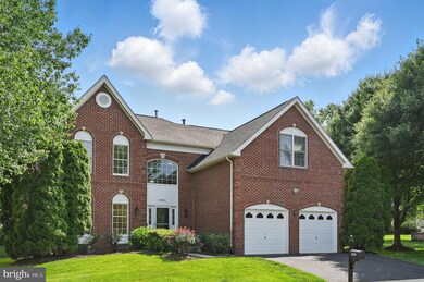 10861 Hunter Gate Way, Reston, VA 20194 - photo 2