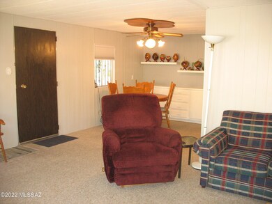 5535 Bar S Living Room to Dining