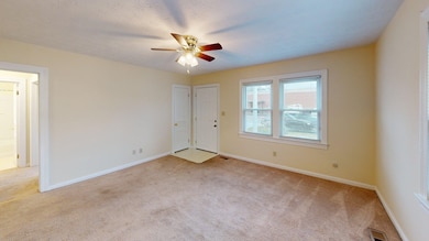 1320 E Pea Ridge Rd, Huntington, WV 25705 - photo 4