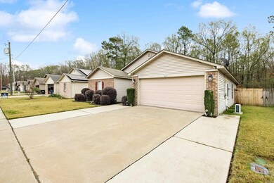 219 Iris St, Benton, AR 72015 - photo 2